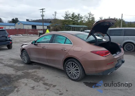 2021 Mercedes-Benz Cla 250 4Matic z USA, uszkodzony, nr VIN W1K5J4HB1MN215403